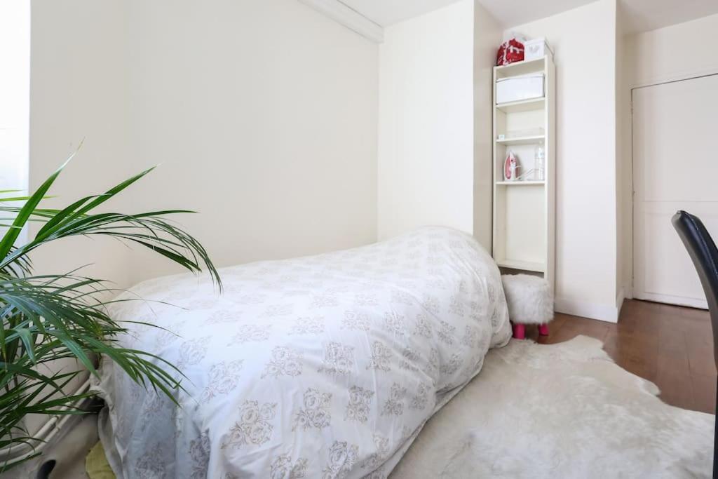And Parisian Style - 3 Bedrooms * Paris