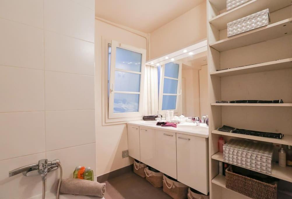 And Parisian Style - 3 Bedrooms